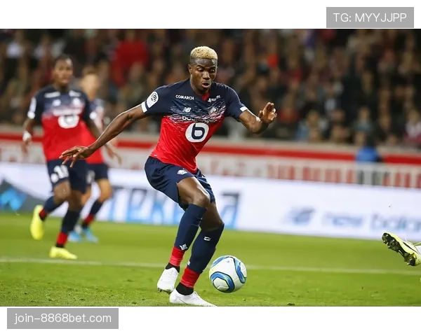 奥斯梅恩前场逼抢如何强化球队整体攻防体系